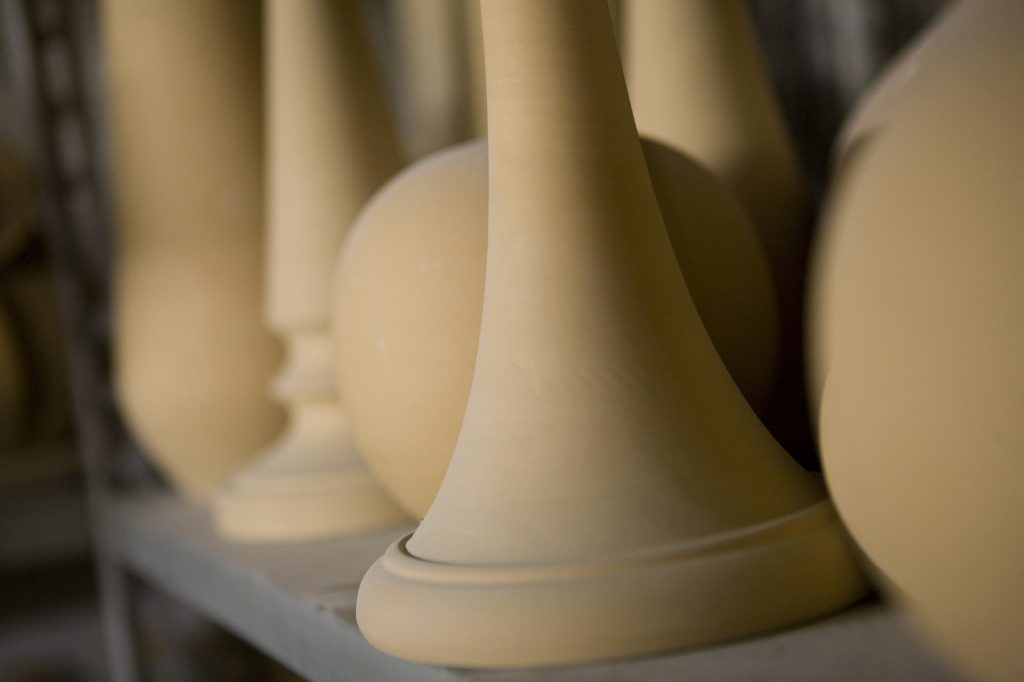 Processo di lavorazione delle nostre ceramiche artigianali - biscotto - Materia Ceramica